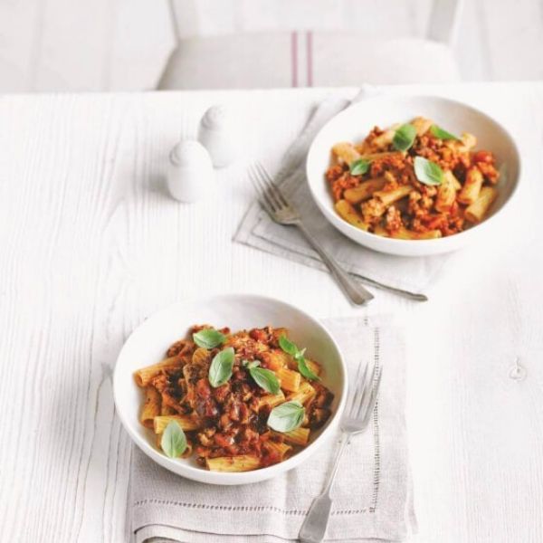 testenine-s-puranjo-bolonjsko-omako_558x620_acf_cropped