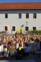 Parkirišče pri Črnomaljskem gradu postalo igrišče