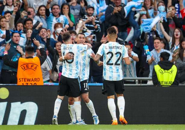 I calciatori argentini sono i vincitori del prestigioso confronto con l’Italia