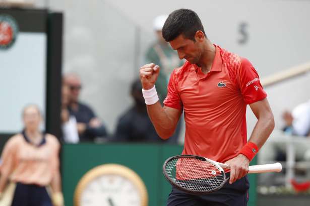 Djokovic en huitièmes de finale de l’US Open après un thriller en cinq sets