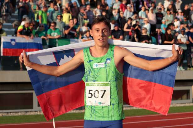 La première médaille d’argent pour la Slovénie à l’OFEM pour un athlète