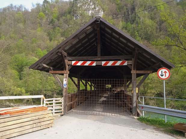 Most na Savi bi odprli maja