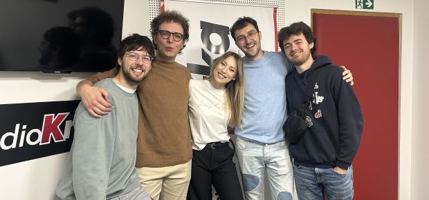 Plateau ima že drugi album z naslovom TOP JE POP