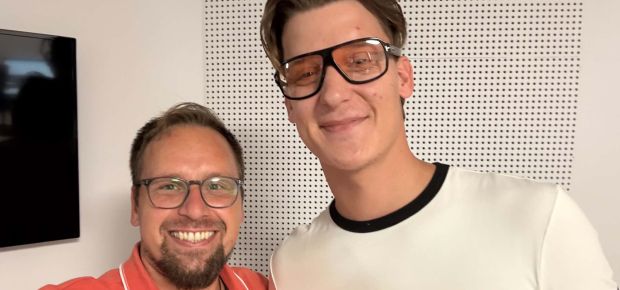 Jaka Šinkovec s pesmijo presenetil svojo Tjašo