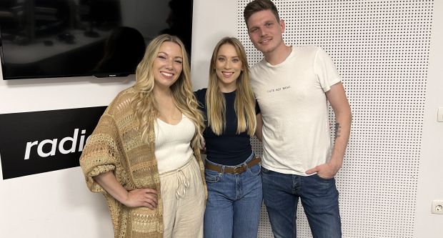 Deset let ustvarjanja: Uroš in Tjaša pripravljata spektakel v Hali Tivoli