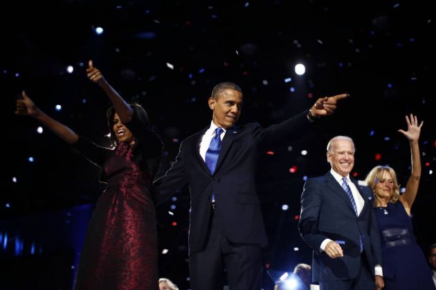 globus46_obama-biden-michelle-UV.JPG