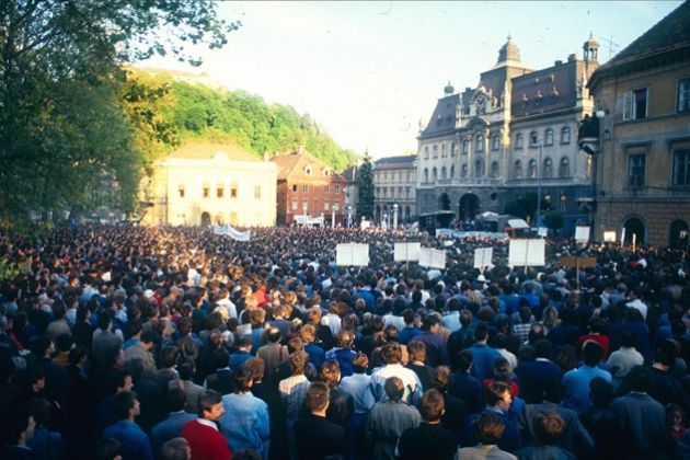 jbtz-majniska-protest_1988_bobo.jpg