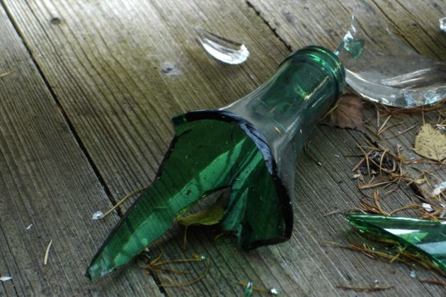 steklenica, alkohol.jpg