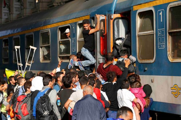 begunci migranti vlak (2).jpg