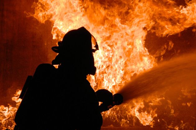 ogenj požar požig gasilec (3).jpg