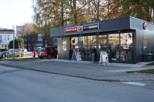 trafika_pri_novomeski_bolnisnici