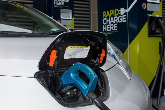 elektricni avto polnilnica