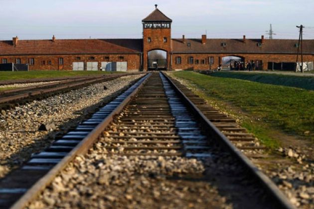 auschwitz_re_08.01.15.jpg