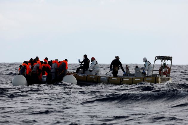 sredozemsko morje, migranti, ladja.jpg