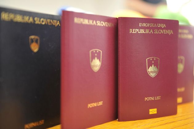 Slovenski potni list.jpg