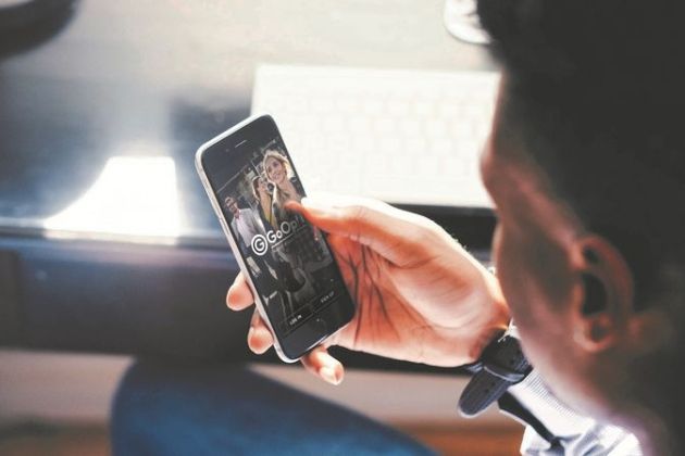 Mobilna aplikacija GoOpti olajša rezervacijo in nakup prevoza do letališča in nazaj..jpg