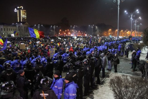 romunija-protest-bukaresta_bobo4_resize.jpg