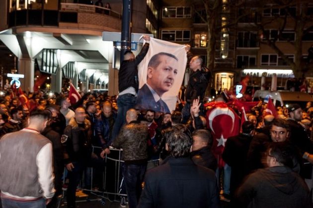 nizozemska-turcija-protest_profimedia.jpg