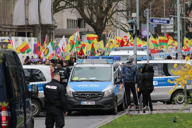 kurdi-pkk-frankfurt-protest_profimedia.jpg