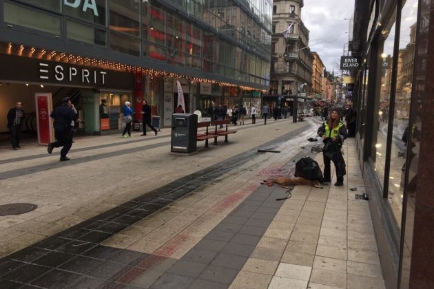 stockholm-terorizem-tovornjak_tw1.jpg