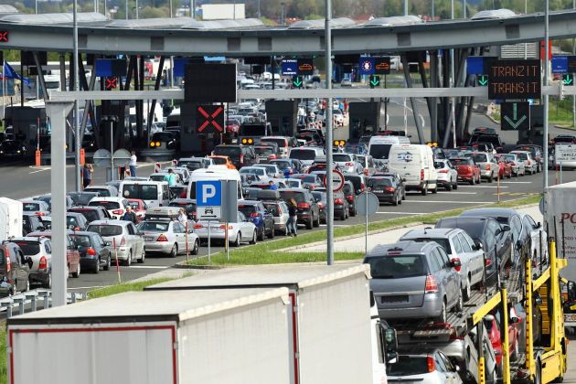 meja, obrežje, kolana, gneča, zastoj.jpg