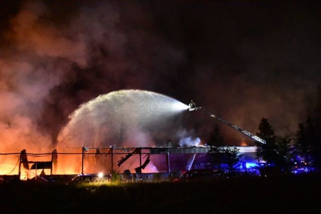 S požarom se je borilo 300 gasilcev