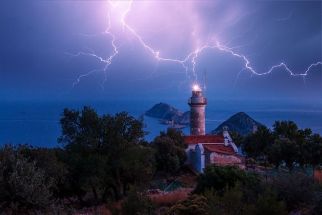 svetilnik, noc, neurje, nevihta
