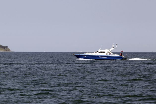 Čoln slovenske policije, Piranski zaliv, arbitražni sporazum.jpg