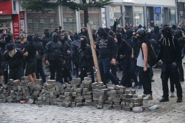 protest-hamburg-g20-black-block-granit_re.jpg