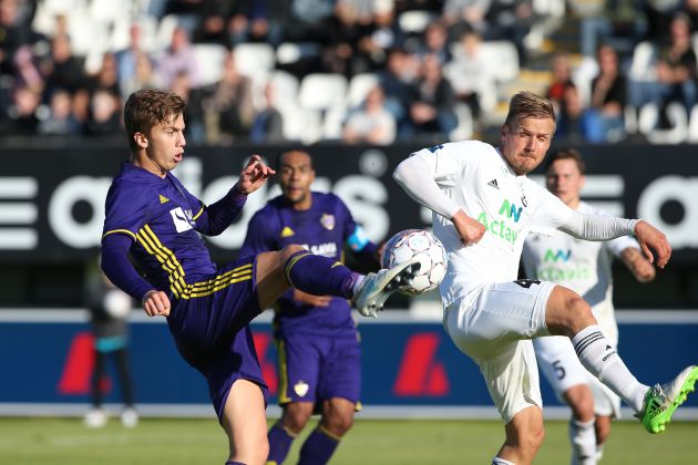 nog-mb 0915 e dw.jpg