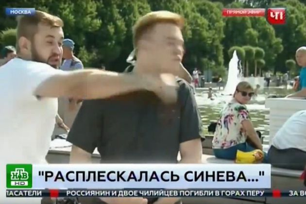 novinar-pijanec-udarec-moskva_yt.jpg