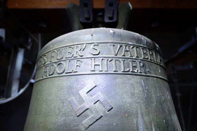 Zvon, Adolf Hitler.JPG