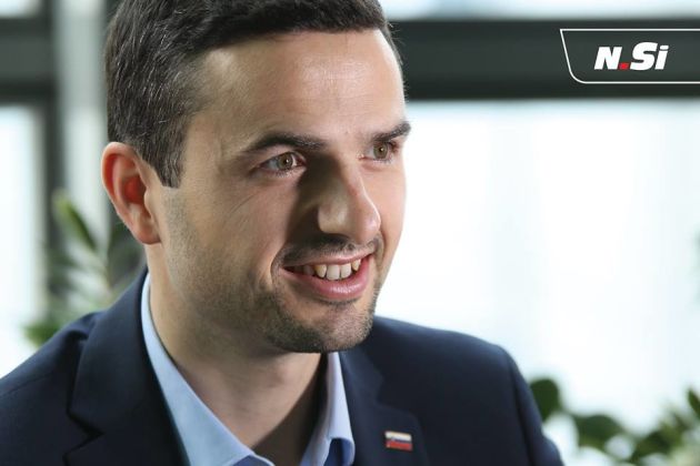 tonin sveta trojica.jpg