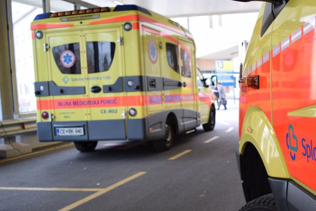 splošna bolnišnica celje, rešilec