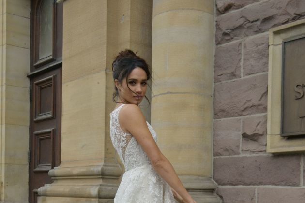 rachel-zane-meghan-markle-porocna-obleka-suits.jpg