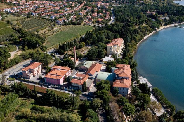 Ortopedska bolnišnica Valdoltra.jpg