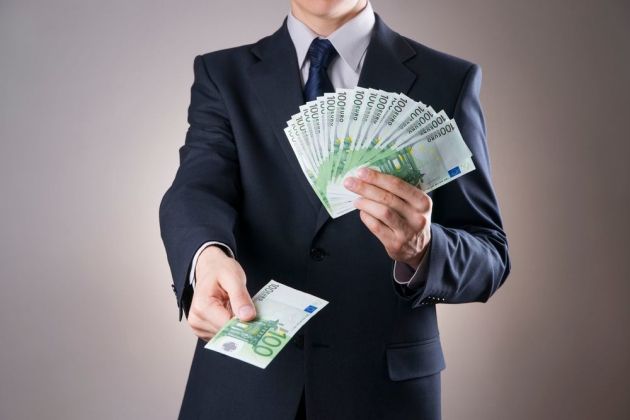 evri-denar-moz brez obraza-pf.jpg