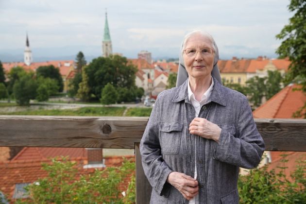 sestra anica vlasic nuna celje pl.jpg