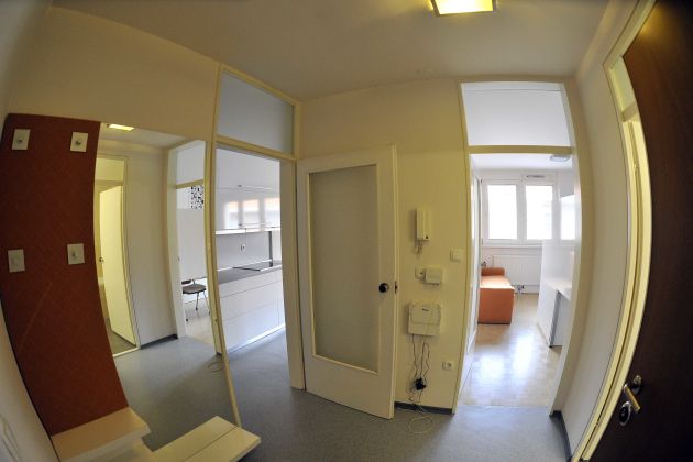 stanovanje poslanci drzavni zbor bobo4.jpg