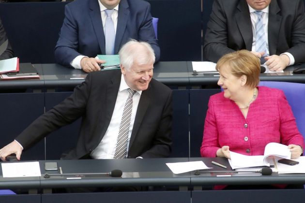 horst seehofer, angela merkel.jpg
