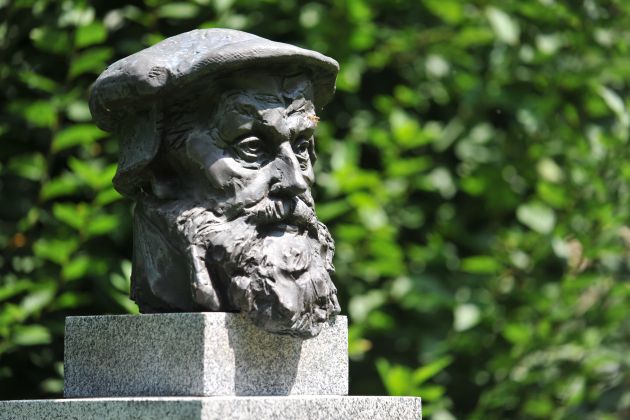 Murska Sobota, park, Primož Trubar, spomenik.jpeg