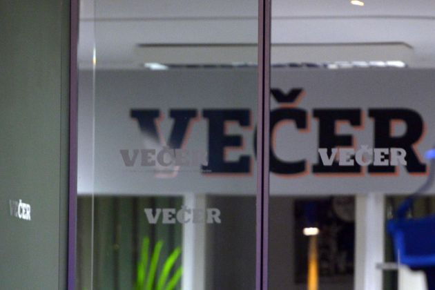 vecer casopis bobo.jpg