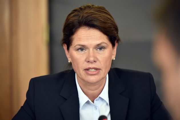 alenka bratusek bobo.jpg