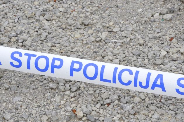 policija trak bobo 1.jpg