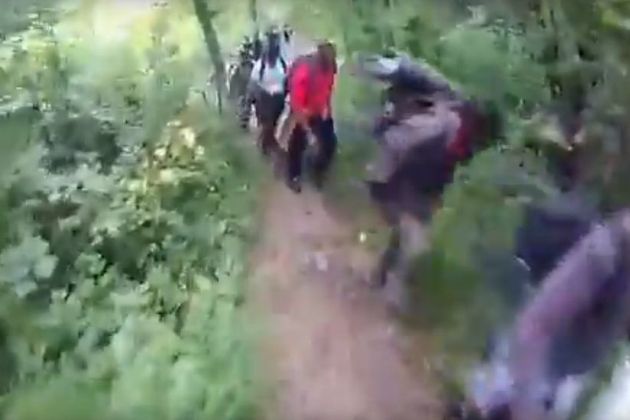 migranti bih gorski kolesar.jpg