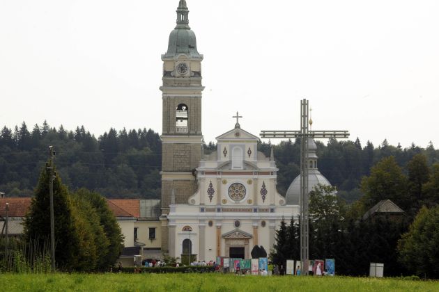 brezje cerkev bobo.jpg