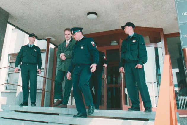 primoz kosir policija 1996 xx.jpg