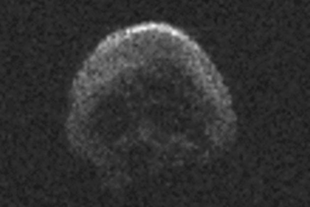 lobanja asteroid 2015-TB145.jpg