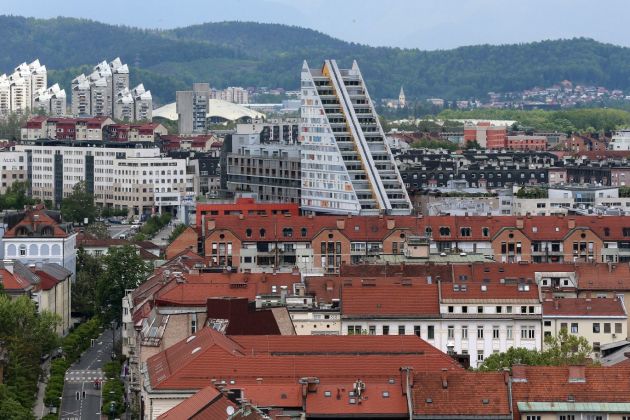 stanovanja bloki nepremicnine pl.jpg