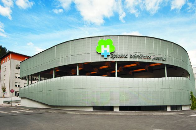 bolnica jesenice foto stane vidmar.jpg
